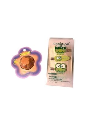 Keroppi Green Character Hair Clips & Daise Lip Balm Set